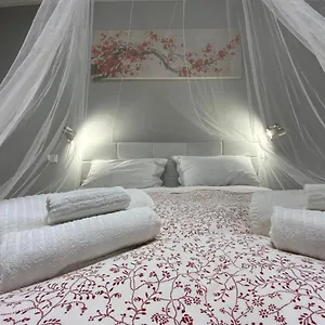 Apartment Casa Camelie, Genoa